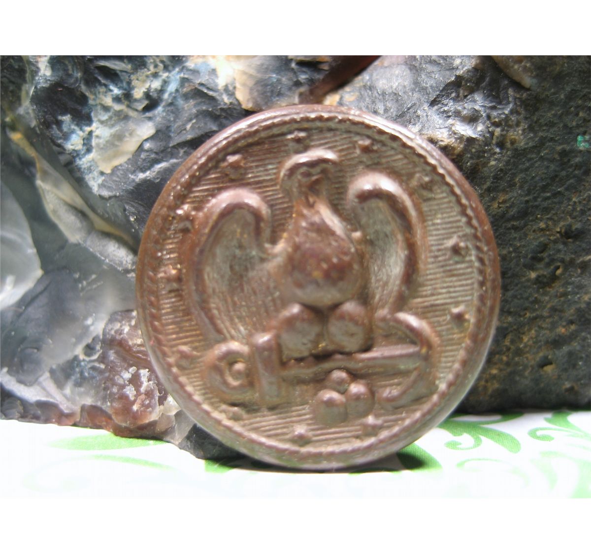 ANTIQUE EAGLE CANNON BALL ANCHOR NAVY CIVIL WAR BUTTON