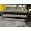 Image 2 : Wooden Work Bench