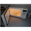 Image 2 : Sanyo Microwave