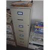 Image 1 : 4 Drawer File Cabinet - NO CONTENTS