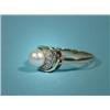 Image 2 : Yellow gold ring, with diamond and cultured pearl, 14 Kt, ring size 16…