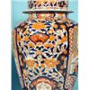 Image 3 : Two large Chinese Imari vases with covers, on the cover a kylin figure, end 19th century, h. 65 c…