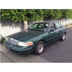 2000 FORD CROWN VICTORIA