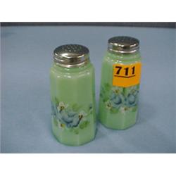 4" New Jadeite S/P Shakers...