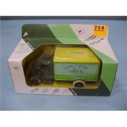 Ertl John Deere Bank...