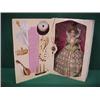 Image 1 : "Elizabethan Queen" Barbie...
