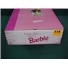 Image 2 : "Elizabethan Queen" Barbie...