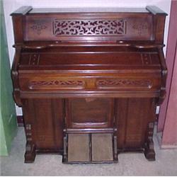 Western Cottage Pump Organ...