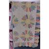 Image 1 : 68"x72" Old "Dresden Plate" Quilt...