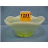 Image 1 : 6 1/2"D Opalescent Vaseline Bowl...