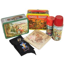 Cowboy items (4), Daniel Boone 1955 Aladdin Industries lunchbox w/thermos, Davy Crockett Holtemp lun