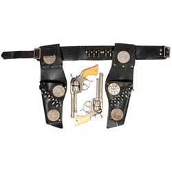 Toy cap guns & holsters, Gene Autry set w/Leslie Henry pistols, revolving barrels & side loaders, ho