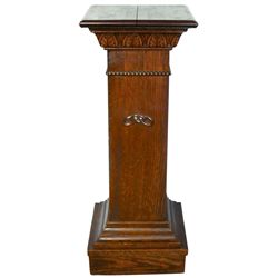 Fraternal, Odd Fellows pedestal, oak w/Acanthus Leaf molding at top & Odd Fellow 3-ring logo at cent