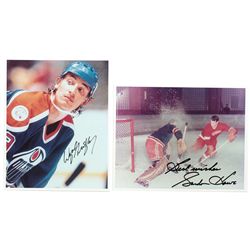 Sports, hockey, autographed photos (2), NHL hockey greats Gordie Howe & Wayne Gretzky, Exc cond, up 