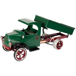 Toy truck, Les-Paul Collector Truck, Mack Jr., pressed steel w/green, red & black paint, mfgd by Pau