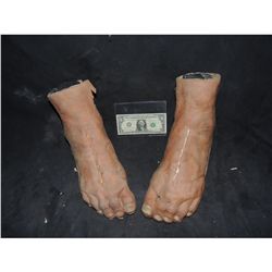 300 PAIR OF EPHIALTES SCREEN USED HERO FEET