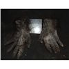 Image 2 : PLANET OF THE APES PAIR OF HANDS TIM BURTON FILM?