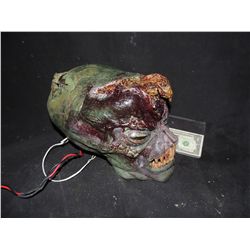 ALTERED ALIEN SCREEN USED & MATCHED ANIMATRONIC CREATURE HEAD WITH SKIN MASK