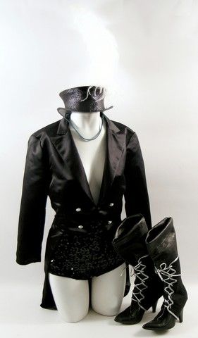 Britney Spears Ringleader Costume On Set Photos Research Material From Her Circus Video