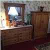 Image 1 : 4 Piece Matching Bedroom Set
