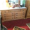 Image 2 : 4 Piece Matching Bedroom Set