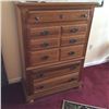 Image 3 : 4 Piece Matching Bedroom Set
