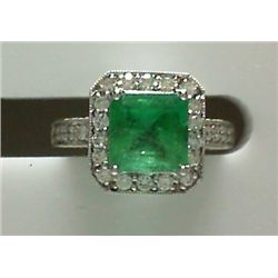 14kt White Gold Emerald Ring