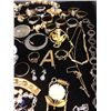 Image 2 : Safety Deposit Contents