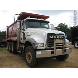2014 MACK GU713 TRI-AXLE DUMP, S/N 1M2AX09C2EM019027, MP8-425 MACK, 10 SPD MACK T310M TRANS, 44K REA