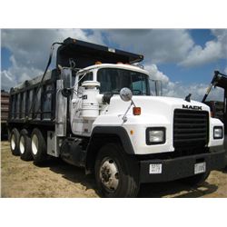 1997 MACK RD688S TRI-AXLE DUMP, S/N 1M2P267C5VM032644, MACK E7-350, FULLER 9 SPD, 44K REARS, ENGINE 