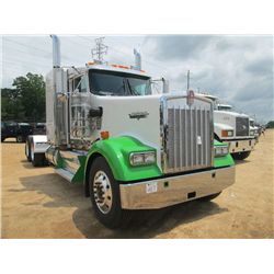 2009 KENWORTH W900 T/A TRUCK TRACTOR, S/N 1XKWD40X39J257734, CUMMINS ISX 500 HP ENG, 18 SPD TRANS, 4
