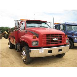 1998 CHEVROLET C6500 WRECKER, S/N 1GBJ6H1J7WJ104016, CAT 3116 DIESEL ENG, 6 SPD TRANS, CENTURY BED &