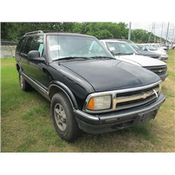 1997 CHEVROLET BLAZER LS, S/N 1GNDT13W1VK201794, GAS, A/T, 4 DOOR, ODOMETER READING 168,476 MILES (C