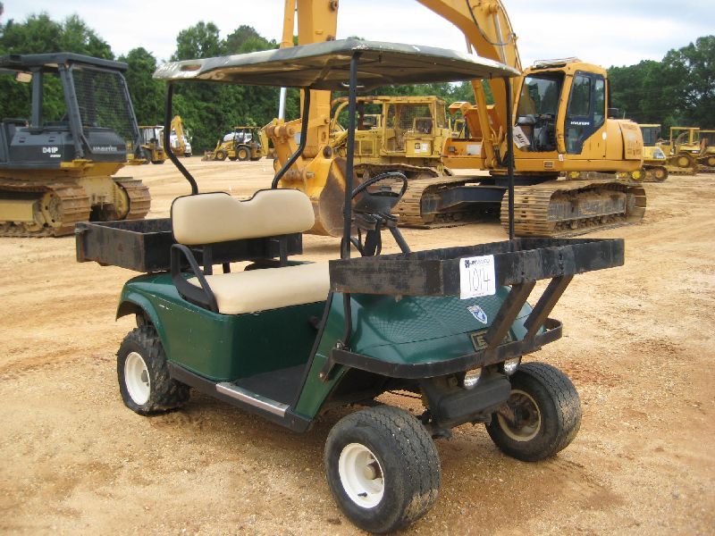 EZGO GOLF CART, S/N 862008, GAS ENG, FRONT BASKET, GUN RACK