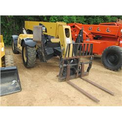 CAT TL943 TELESCOPIC FORKLIFT  S/N TBL00815 (07 YR) 9000# CAP  4' FORKS  FRONT OUTRIGGERS METER READ