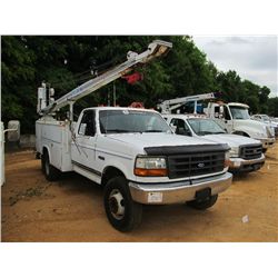1993 FORD F450 S/A SERVICE TRUCK, S/N DIESEL ENG, 5 SPD TRANS, TOOL BODY, AIR COMPRESSOR, FUEL TANK,