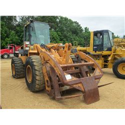 CASE 621C WHEEL LOADER, S/N 124889, WICKER FORKS W/TOP CLAMP, ECAB, 20.5-25 TIRES, METER READING 6,5