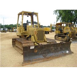 CAT D3B CRAWLER TRACTOR, S/N 28Y01212, 6 WAY BLADE, CANOPY
