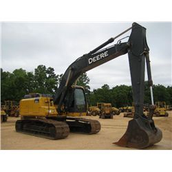JOHN DEERE 210G LC HYDRAULIC EXCAVATOR, S/N 520516 (12 YR) 9'6" STICK, 48" BUCKET, ECAB W/AIR, METER