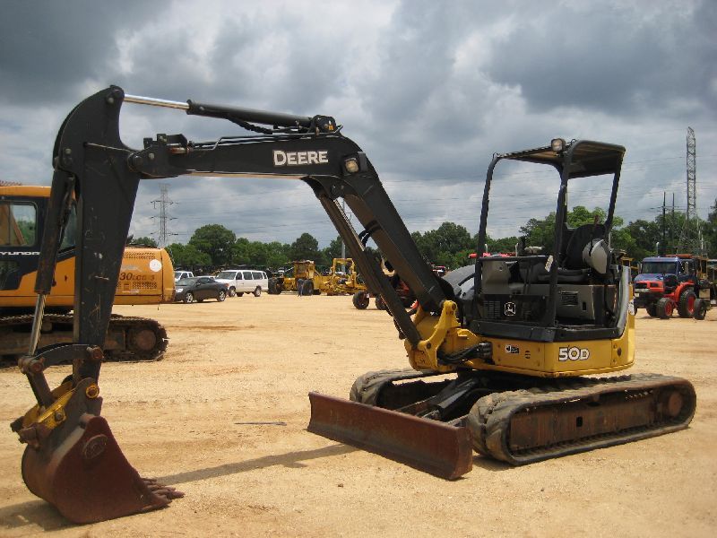 JOHN DEERE 50D MINI HYDRAULIC EXCAVATOR, S/N 245266 (06 YR) 4'6" STICK