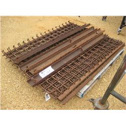 1 LOT (4) 4' X 5' SCREENS W/FRAME