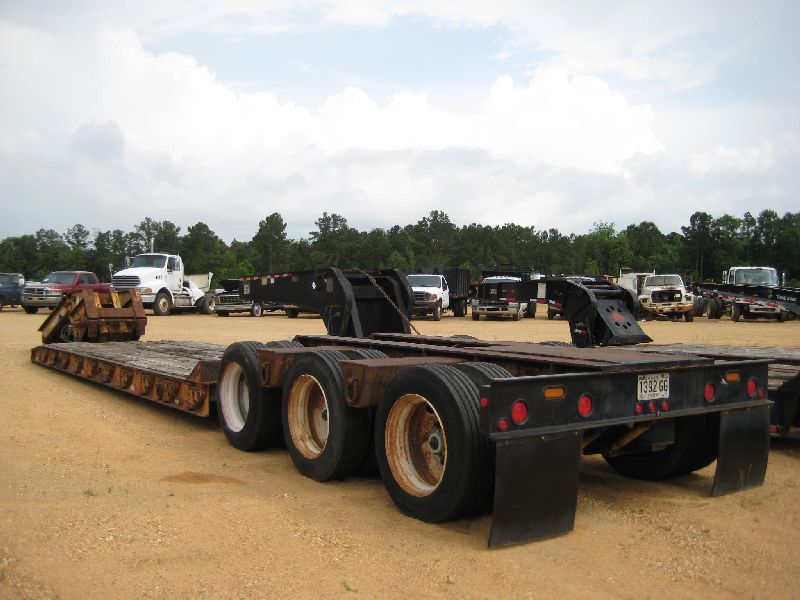Lowboy Out Riggers ROGERS 22' TRI-AXLE DETACHABLE LOWBOY TRAILER, S/N 21391, BOOM TROUGH ...