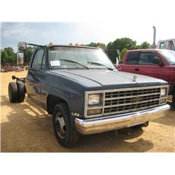 1989 CHEVROLET 3500 CAB & CHASSIS, S/N 1GBHR34J6KJ108931, 6.2 LT DIESEL, A/T