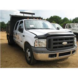 2005 FORD F350 CREWCAB DUMP, S/N 1FDWW36P15EB93599, POWERSTROKE DIESEL ENG, A/T, 9'6" FLATBED DUMP (