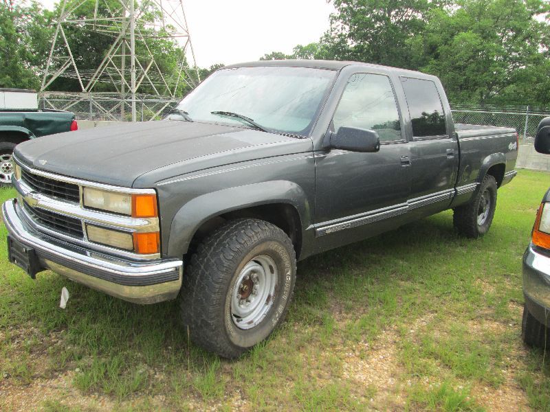 2000 CHEVROLET 1500 4X4 PICKUP, S/N 1GCGK23R2YF405865, GAS ENGINE, CREWCAB, ODMETER READING