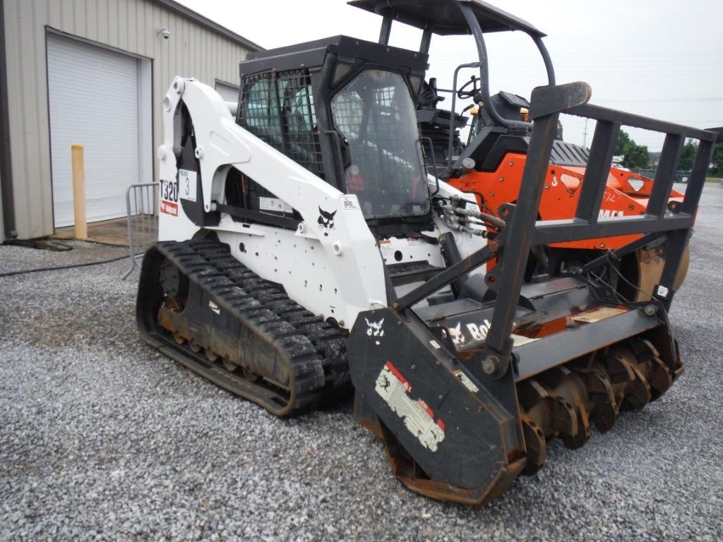 BOBCAT T320 SKID STEER LOADER, S/N A7MP40465 (08 YR) MULCHING HEAD