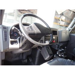 2008 INTERNATIONAL 7400 T/A DUMP TRUCK, S/N 1HTWHAAR68J630006 , 7.6L INTERNATIONAL DIESEL, A/T, 40K 