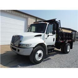 2004 INTERNATIONAL 4300 S/A DUMP TRUCK, S/N 1HTMMAAR84H604771, 7.6L INTERNATIONAL DIESEL, A/T, 23K R