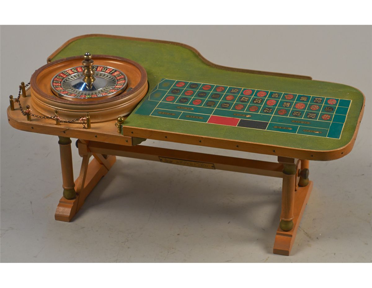 Miniature Roulette Wheel Gambling Table Display