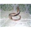 Image 2 : STERLING SILVER RING T.W. 5.3 GRAMS SIZE 6
